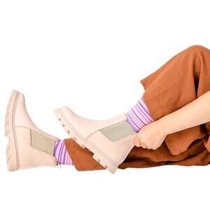 Native Girls Kensington Treklite Booties US 6 EU 39 Pink Water Resistant NIB